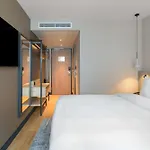 Radisson מלון 4*