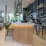 Radisson מלון